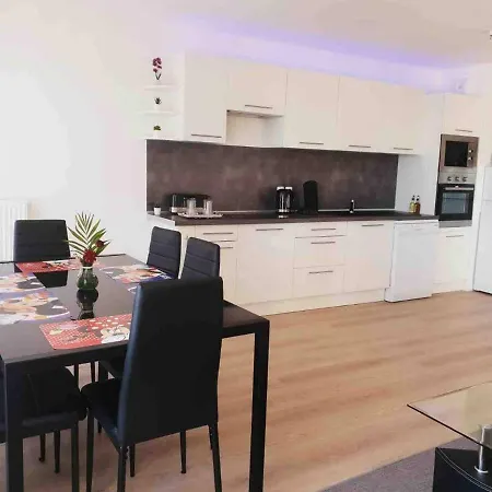 아파트 Large New Apartement Disneyland Paris 몽테브랭